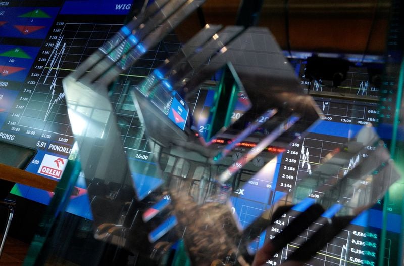 Image for Polish stocks fall as eurosceptic Nawrocki elected president