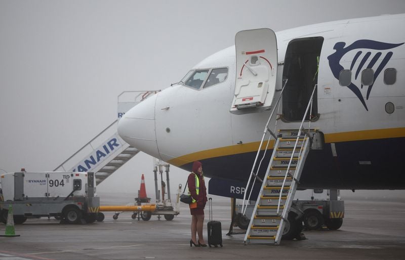 Image for Ryanair to cut Brussels winter schedule over Belgium ticket tax hike