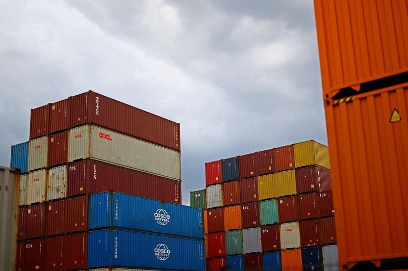 Image for Trump says there is a 50-50 chance of trade deal with EU