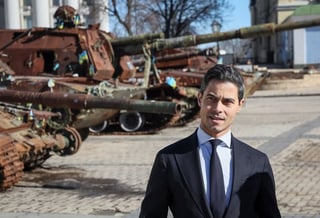 Image for Zelenskiy says Ukraine has unique drone experience, discusses joint production with Dutch PM