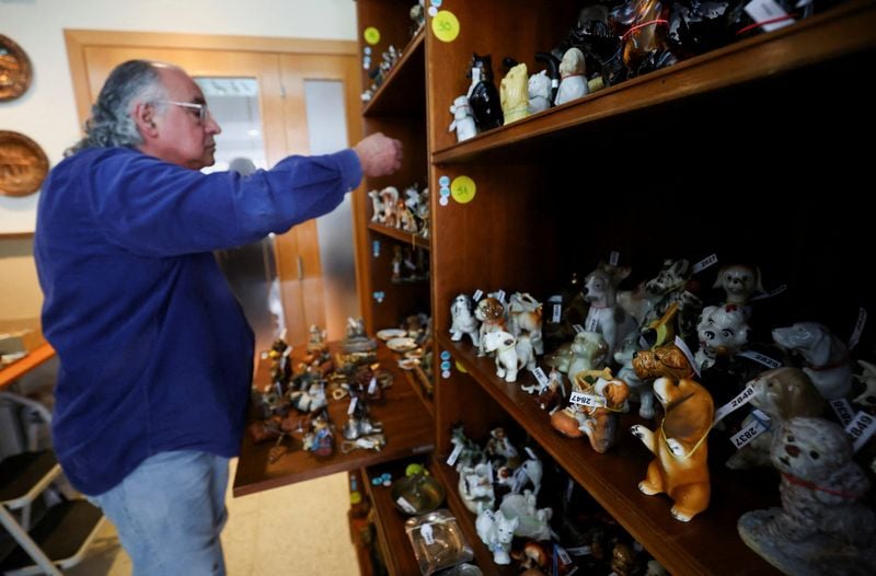Image for Spanish collector sets world record with over 5,000 dog figurines