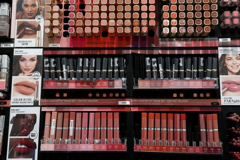 Image for L'Oreal to acquire haircare brand Color Wow