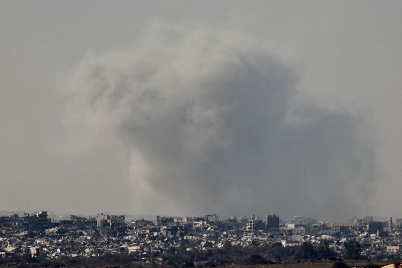 Image for Gazans face new dilemma as Israeli forces advance