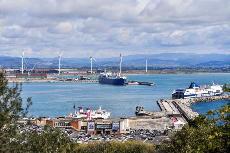 Image for Italy trade surplus widens y/y in July