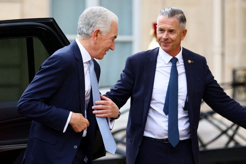 Image for US ambassador to France banned from meeting French government