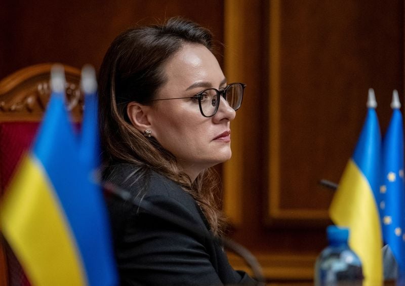 Image for Ukrainian men aged 18-22 now allowed to cross the border freely, PM says