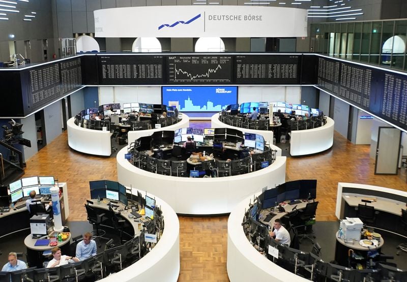 Image for European shares fall as banks, mining stocks losses weigh
