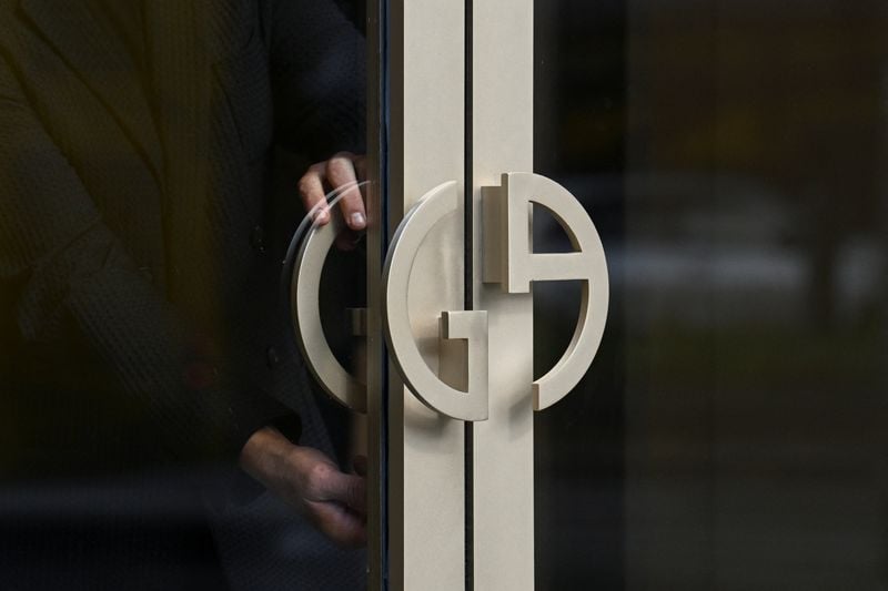 Image for Giorgio Armani foundation to propose new CEO, keep 30% stake