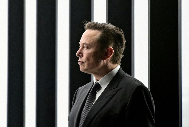 Image for Tesla board to shareholders: Pay Musk or else