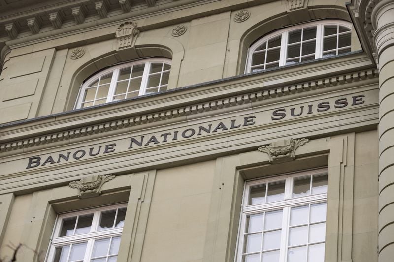 Image for Switzerland's SNB sharply reduces foreign currency purchases in third quarter