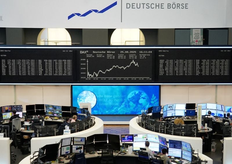 Image for Tech drag weighs on Europe's STOXX 600 despite Inditex boost