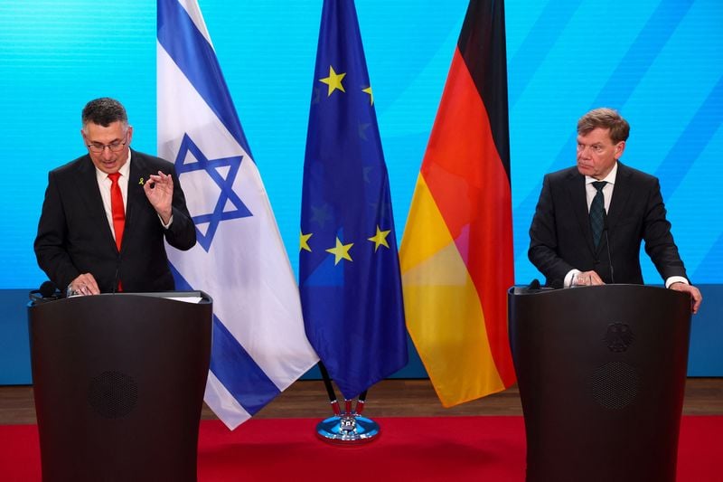 Image for German foreign minister tells Israel to allow more aid into Gaza
