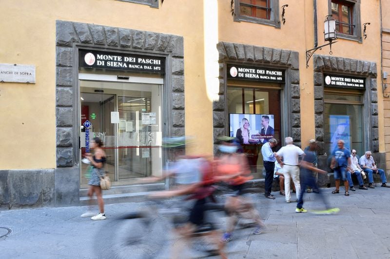 Image for Italian prosecutors probe government sale of Monte dei Paschi stake, sources say