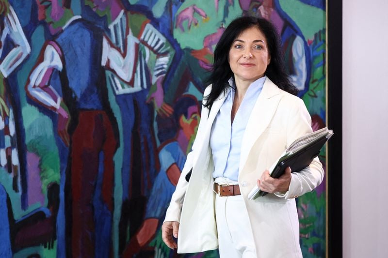 Image for German minister says tenders for new carbon CFDs worth 6 billion eur begin next week