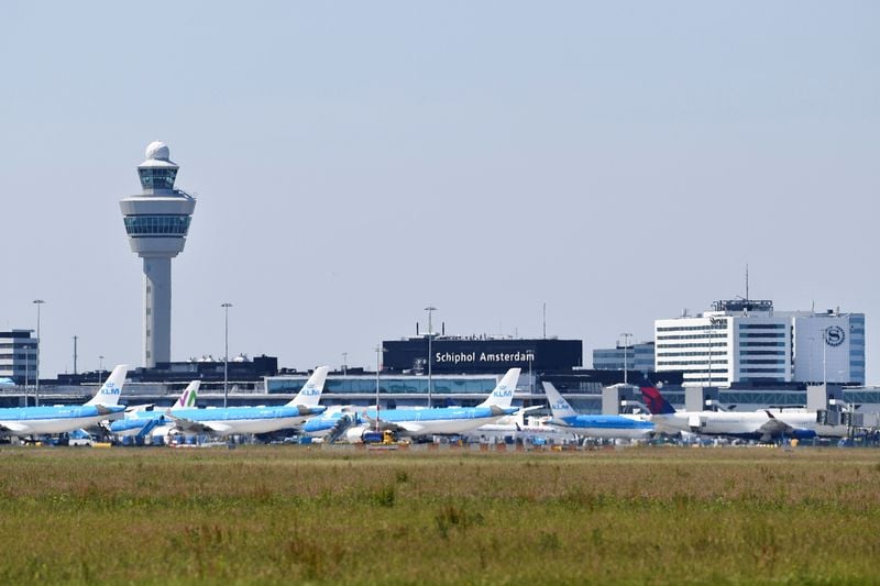 Image for Schiphol scraps plan to hike fees next year after airlines push back