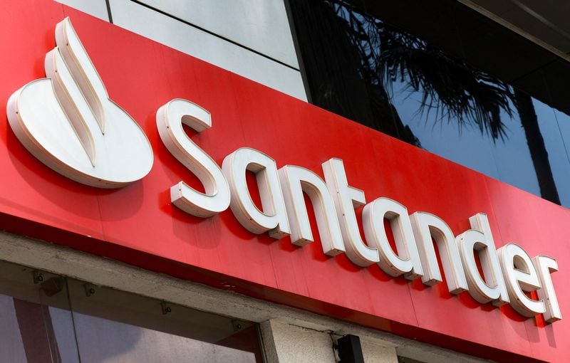 Image for Santander on course for higher profits in 2025 despite Latam currency hit