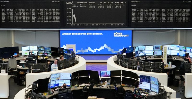 Image for STOXX 600 hits one-week low as banks, insurers slide ahead of Fed decision