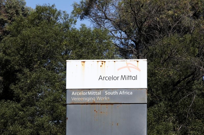 Image for S.Africa's electricity regulator backs ArcelorMittal's bid for discounted tariffs