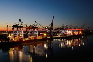 Image for German economy grows by 0.3% in Q4, stats office says