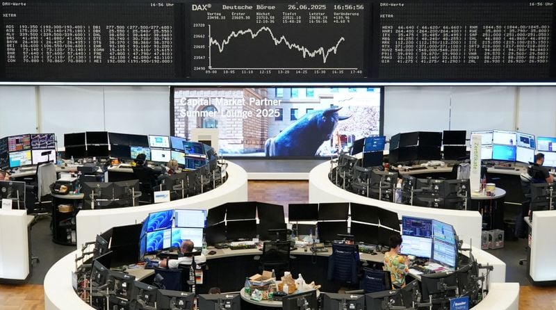 Image for European stocks rise as U.S.-China trade tensions ease; auto stocks jump