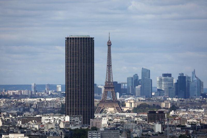 Image for French economy to grow 0.8% in 2025 as key sectors rebound, INSEE says