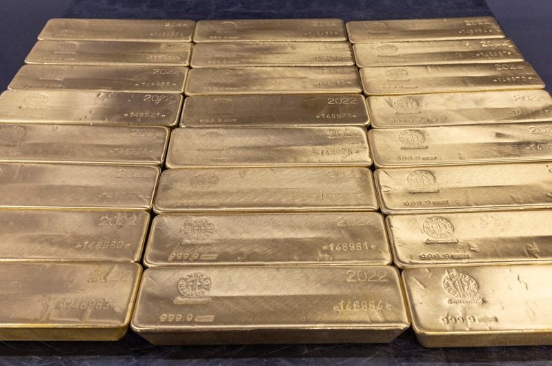 Image for Switzerland says tariff talks with US continue, gold industry concerned about bullion trade