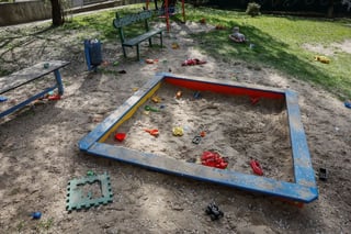 Image for Eight people remain in hospital after Kyiv shooting, mayor says