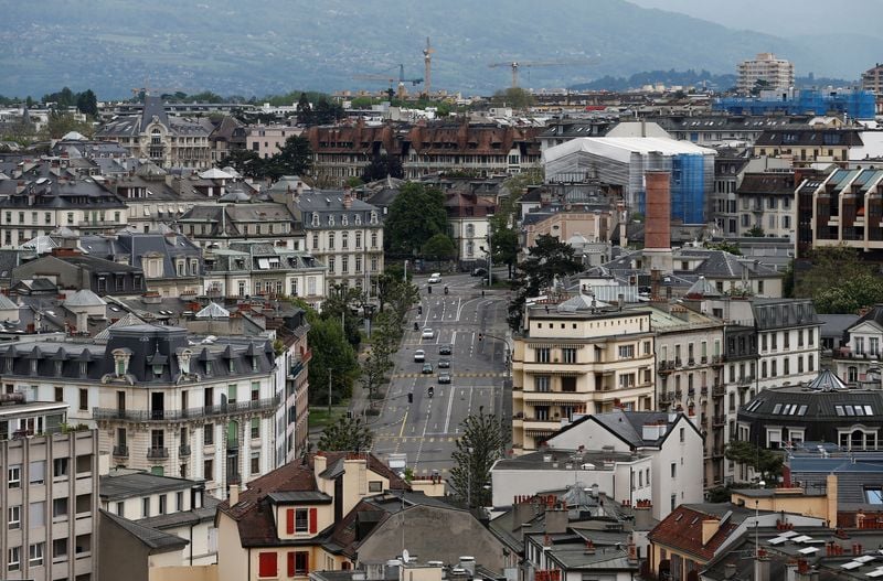 Image for Switzerland faces downside risks if full US tariffs bite, IMF says