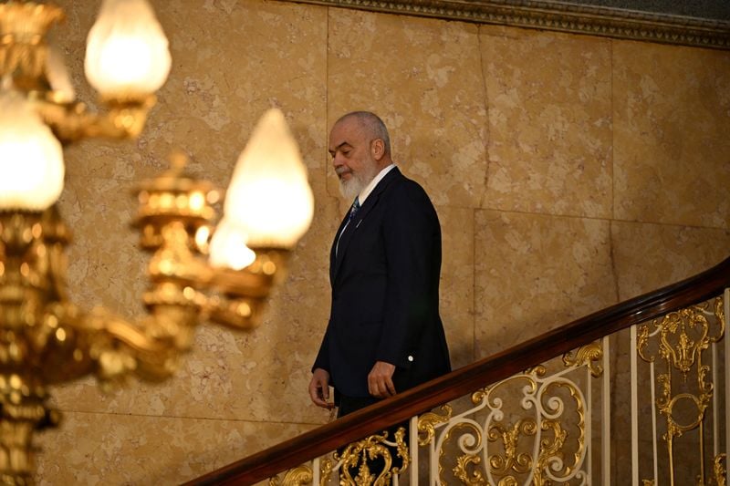 Image for Albanian PM seeks to stop judiciary from suspending ministers