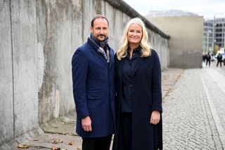 Image for Norway's crown prince says he is looking after the family
