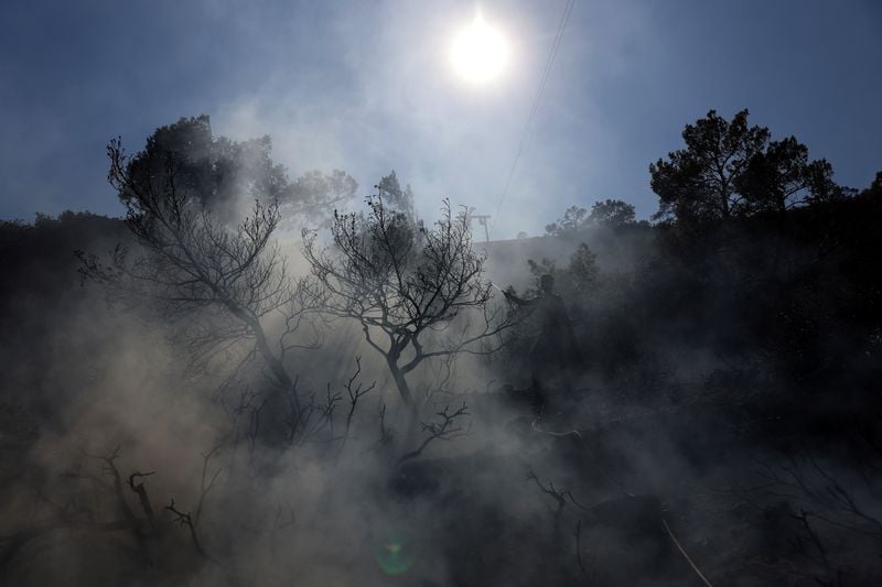 Image for Greece battles wildfire on Crete for a third day as temperatures rise