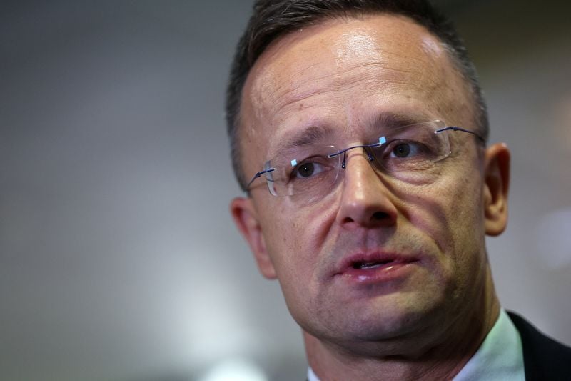 Image for Hungary to buy more Azeri gas, MOL close to upstream deal, foreign minister says