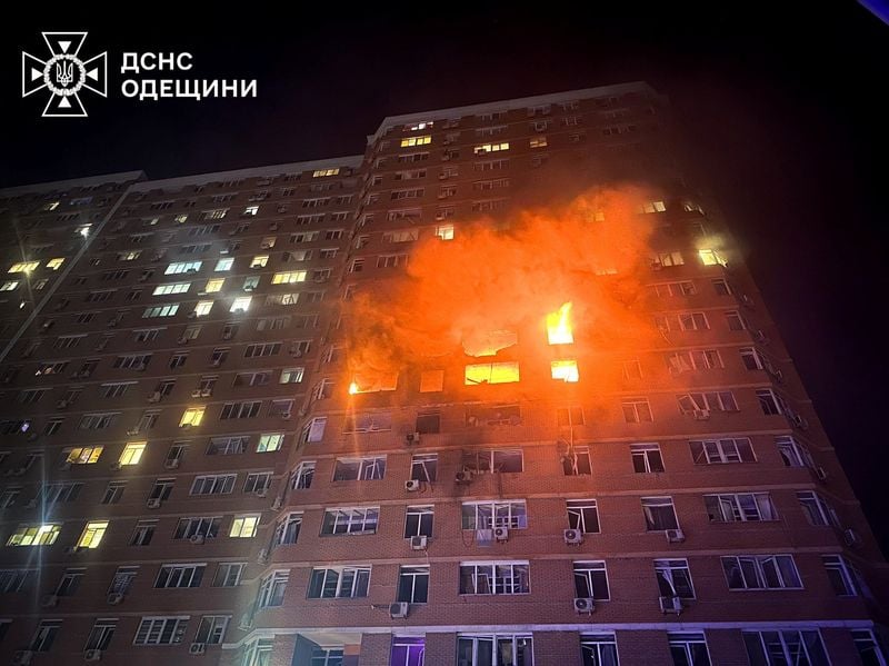 Image for Russian drone strike kills 2, wounds 14 in Ukraine's Odesa, authorities say