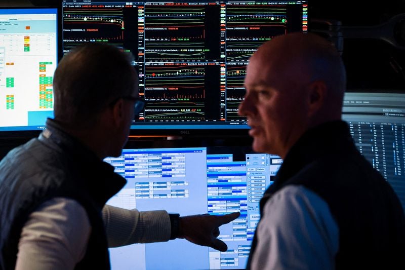 Image for Hedge funds still cautious on U.S. stocks going into fragile September