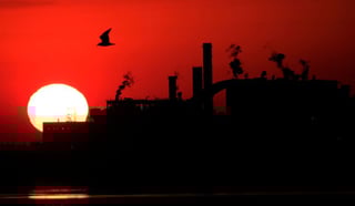 Image for Italy industry output edges up in February but outlook darkening