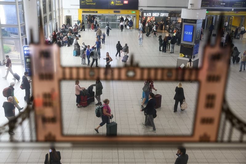 Image for Environmental campaigners begin legal challenge against expansion of UK airport