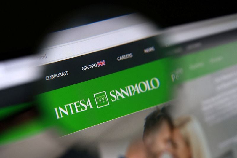 Image for Intesa Sanpaolo to adopt BlackRock's Aladdin Wealth for International Banks unit