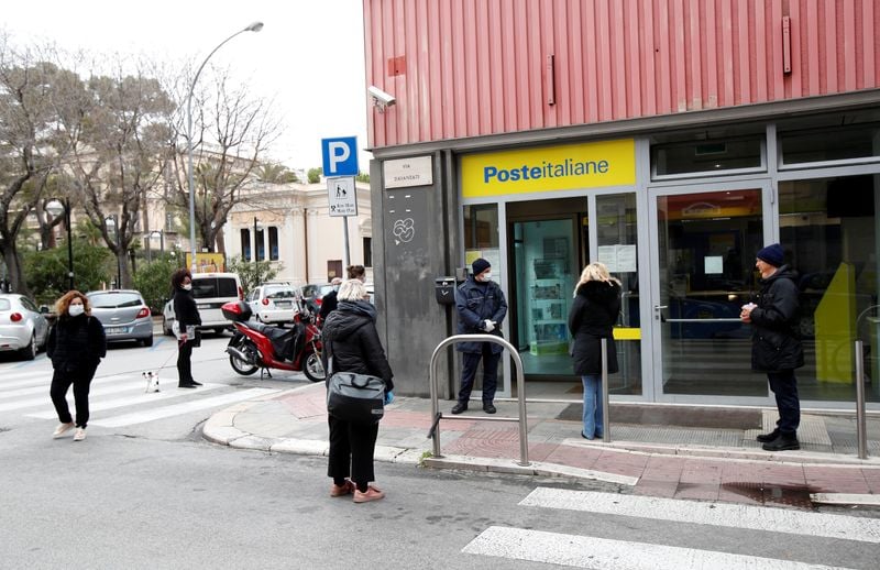 Image for Italy sells digital payment unit PagoPA to Poste, state mint for up to 500 million euros