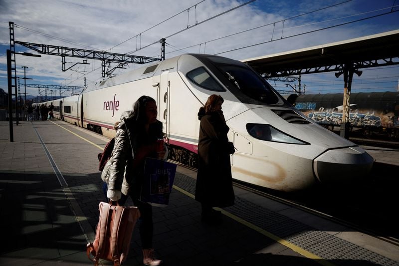 Image for Talgo posts net loss of 108 million euros due to Renfe penalty