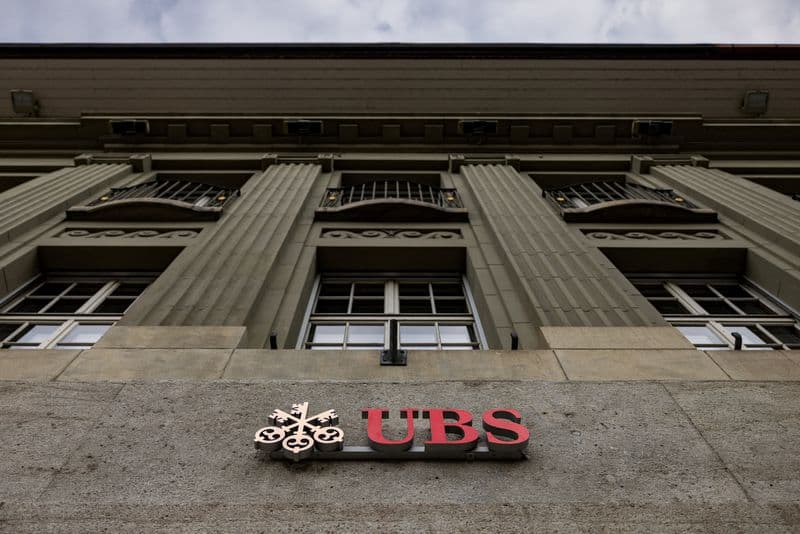 UBS Halts Withdrawals From $469 Million Real Estate Fund for up to 3 Years