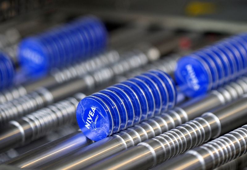 Image for Switzerland investigates Beiersdorf in dispute over Nivea pricing