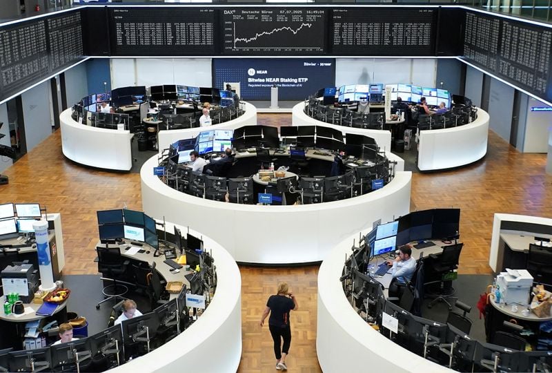 Image for European shares close at four-week high on banks boost; US trade talks in focus