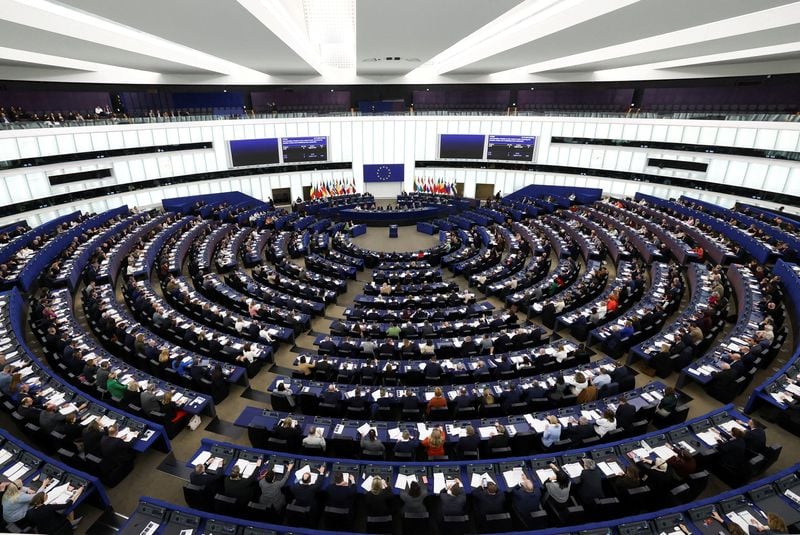 Image for EU lawmakers stall US trade deal in protest over Greenland