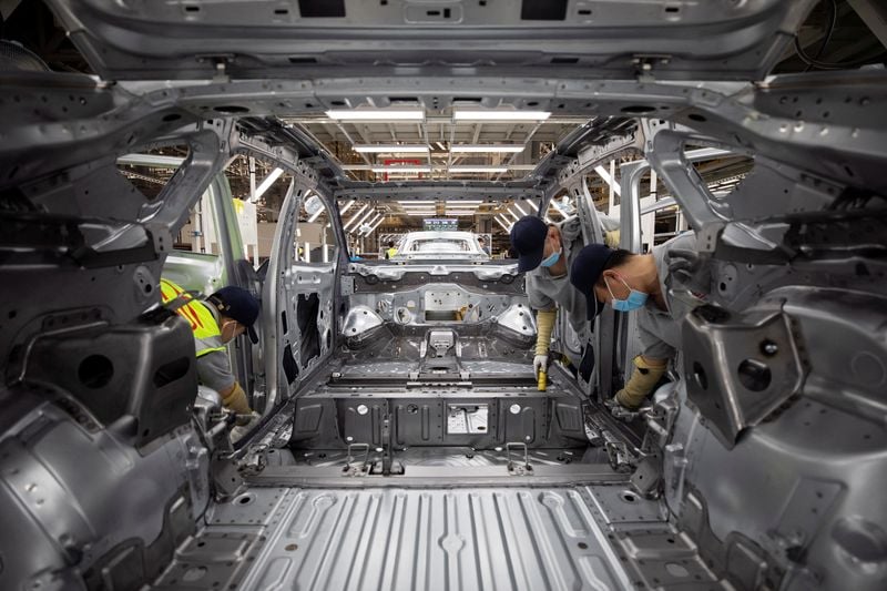 Image for EU reviews removing tariffs on Volkswagen EVs built in China