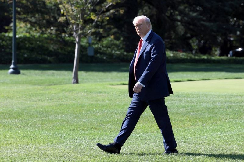 Image for Trump ratchets up US-China trade war, promising new tariffs