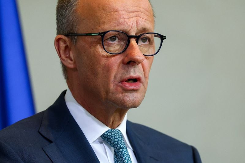 Image for German chancellor clarifies Syrian refugee comments after backlash