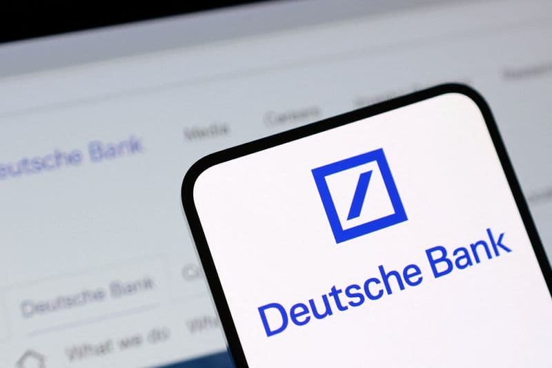 Deutsche Bank Reports Possible Breach of Russia Sanctions to Regulators