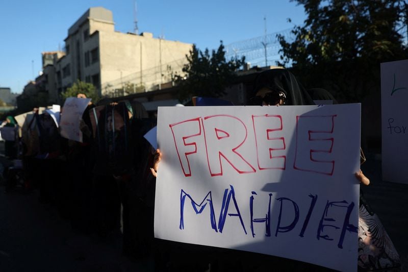 Image for Iran welcomes conditional release of Iranian student in France