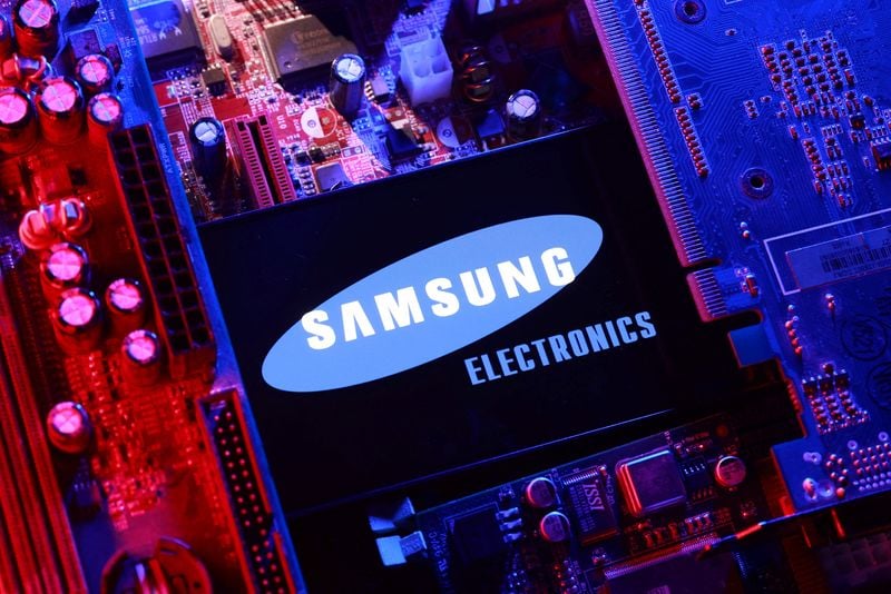 Image for Samsung set for highest Q3 profit in three years as AI demand lifts chip prices
