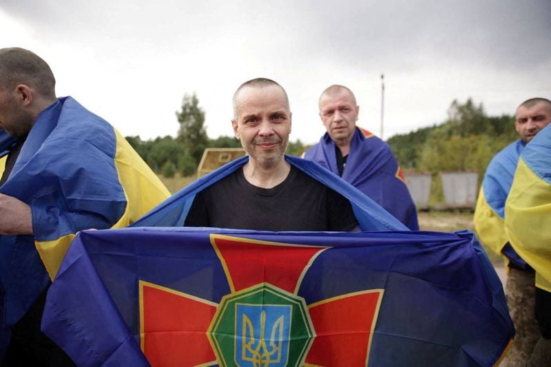 Image for Russia and Ukraine stage new prisoner exchange after UAE mediation